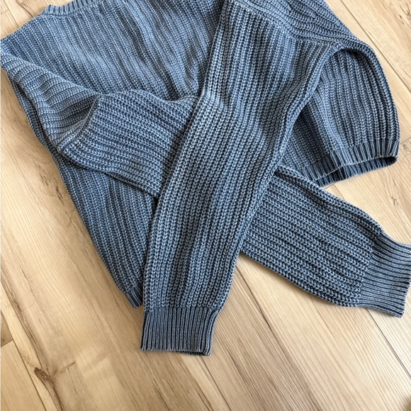 Aeropostale Blue V-Neck Cropped Sweater - Picture 7 of 8